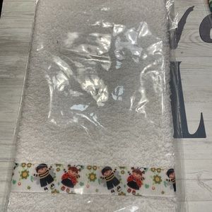 Kids face towels with trims